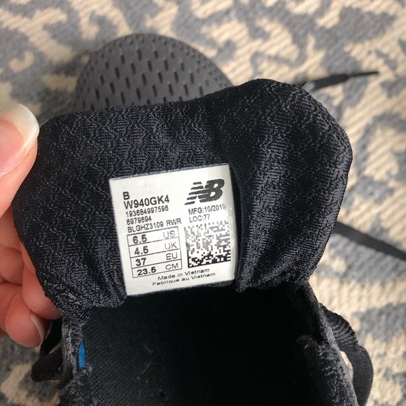 New Balance Women's 940 V4 Running Shoe - Picture 7 of 10